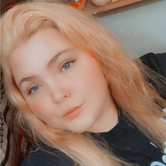 Meet your Posher, Stormi - Picture 1 of 1